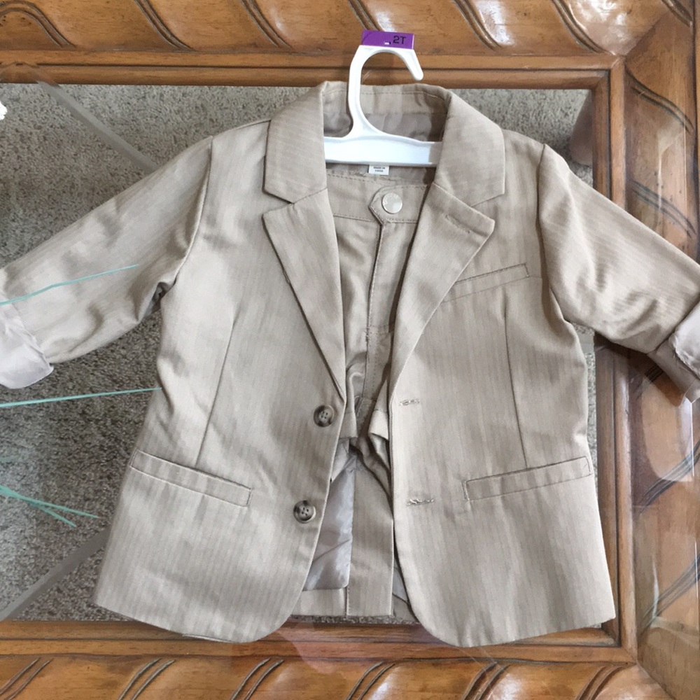 Boy’s 2T Tan 2-Piece Set